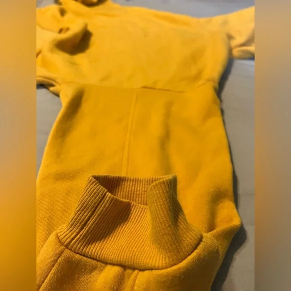 Mustard yellow cropped hoodie !!! - Picture 5 of 10